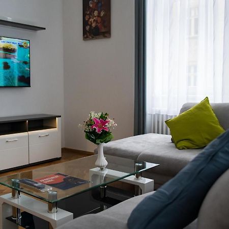 Top Class Apartments In Carlsbad Bulharska Street การ์โลวีวารี ภายนอก รูปภาพ