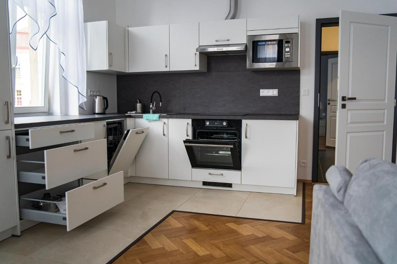 Top Class Apartments In Carlsbad Bulharska Street การ์โลวีวารี ภายนอก รูปภาพ