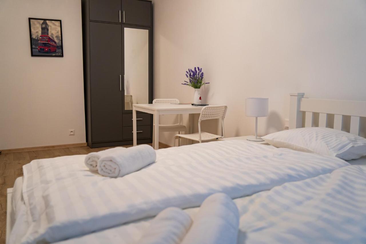 Top Class Apartments In Carlsbad Bulharska Street การ์โลวีวารี ภายนอก รูปภาพ