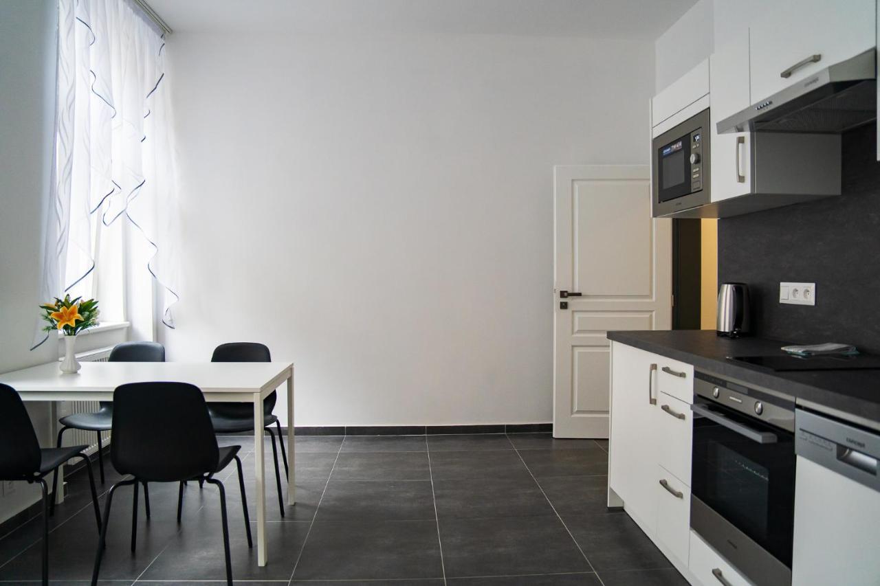 Top Class Apartments In Carlsbad Bulharska Street การ์โลวีวารี ภายนอก รูปภาพ