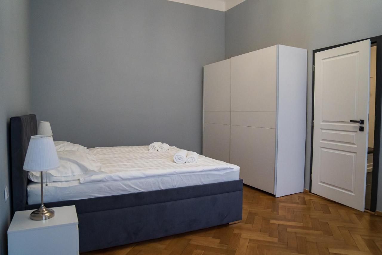 Top Class Apartments In Carlsbad Bulharska Street การ์โลวีวารี ภายนอก รูปภาพ
