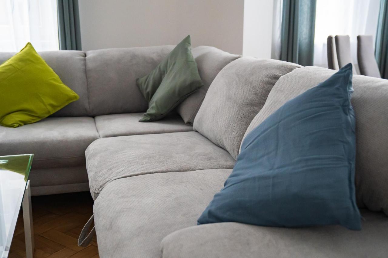 Top Class Apartments In Carlsbad Bulharska Street การ์โลวีวารี ภายนอก รูปภาพ