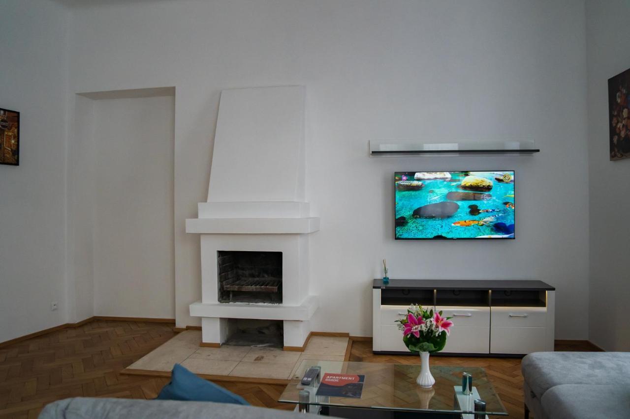 Top Class Apartments In Carlsbad Bulharska Street การ์โลวีวารี ภายนอก รูปภาพ