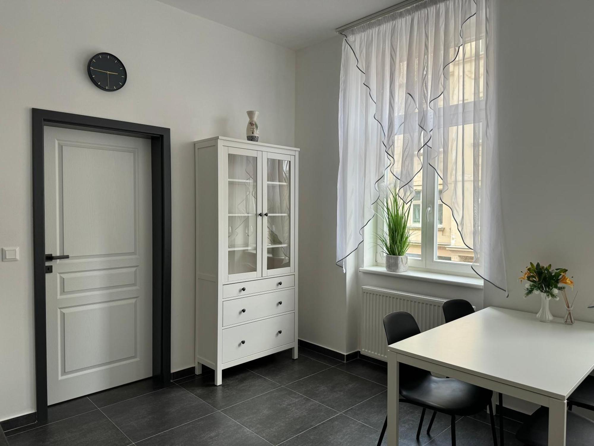 Top Class Apartments In Carlsbad Bulharska Street การ์โลวีวารี ภายนอก รูปภาพ