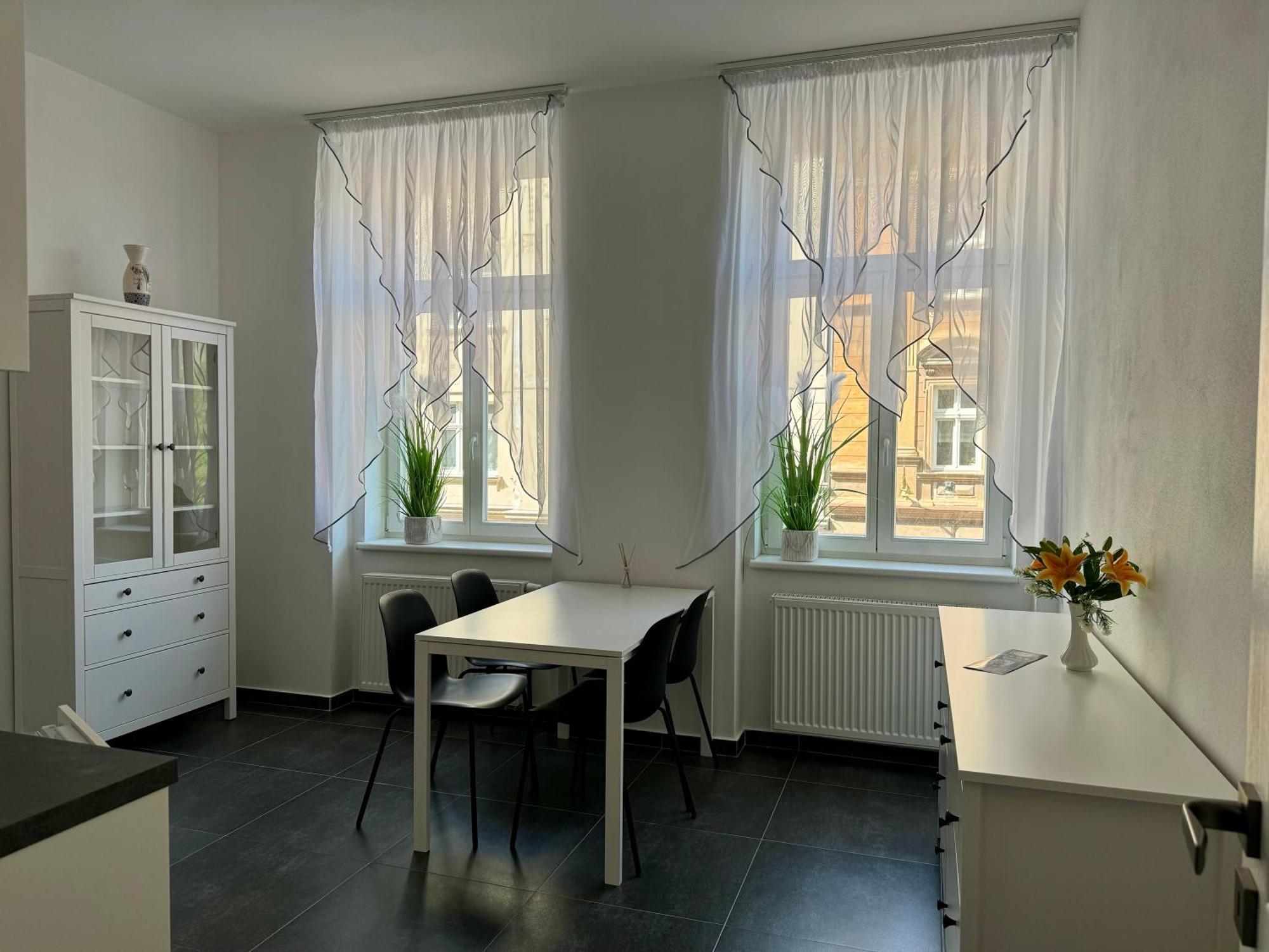 Top Class Apartments In Carlsbad Bulharska Street การ์โลวีวารี ภายนอก รูปภาพ