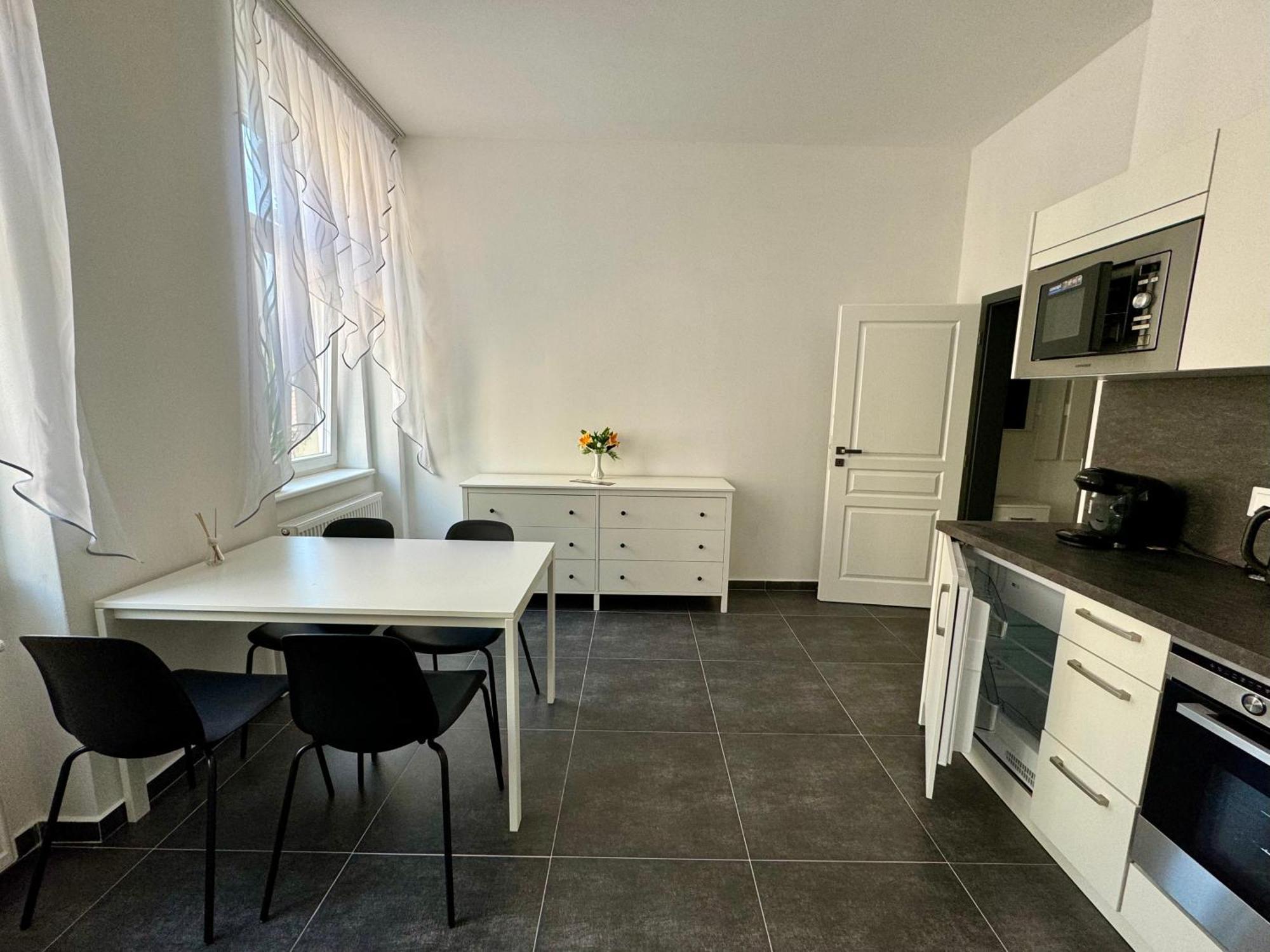 Top Class Apartments In Carlsbad Bulharska Street การ์โลวีวารี ภายนอก รูปภาพ